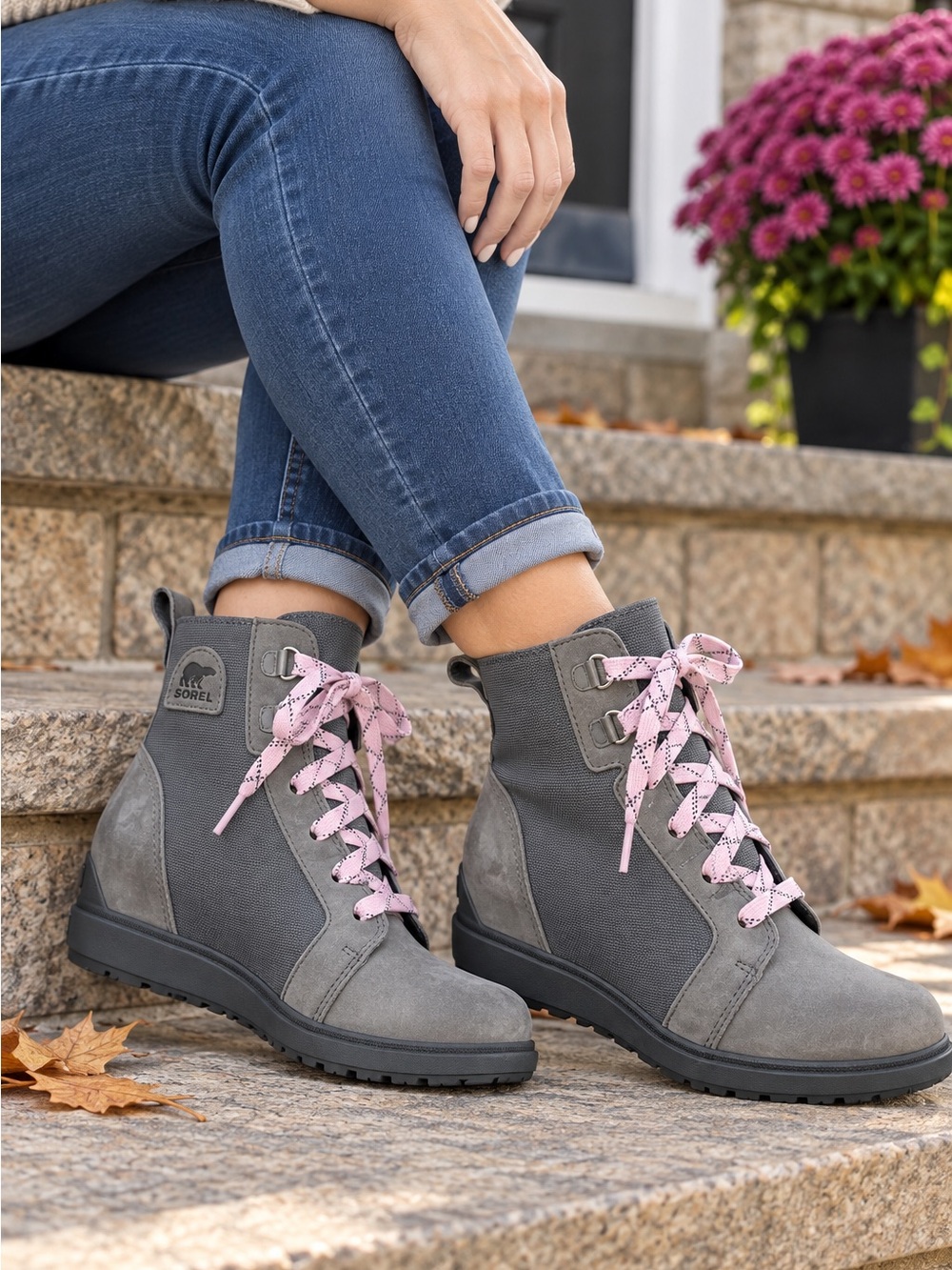 Sorel Women's Gray/Taupe Lace-Up Ankle Boots with Pink Laces